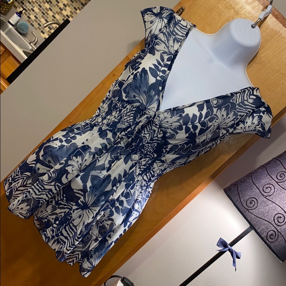 XXI forever 21 floral sheer blouse size small
